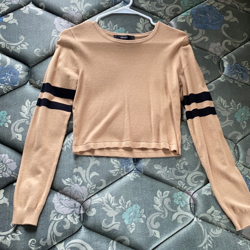 Forever 21 crop long sleeve sweater
